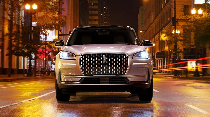 The striking grille of a 2024 Lincoln Corsair® SUV is shown. | Cogswell Lincoln in Russellville AR
