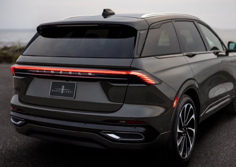 The rear of a 2024 Lincoln Black Label Nautilus® SUV displays full LED rear lighting. | Cogswell Lincoln in Russellville AR
