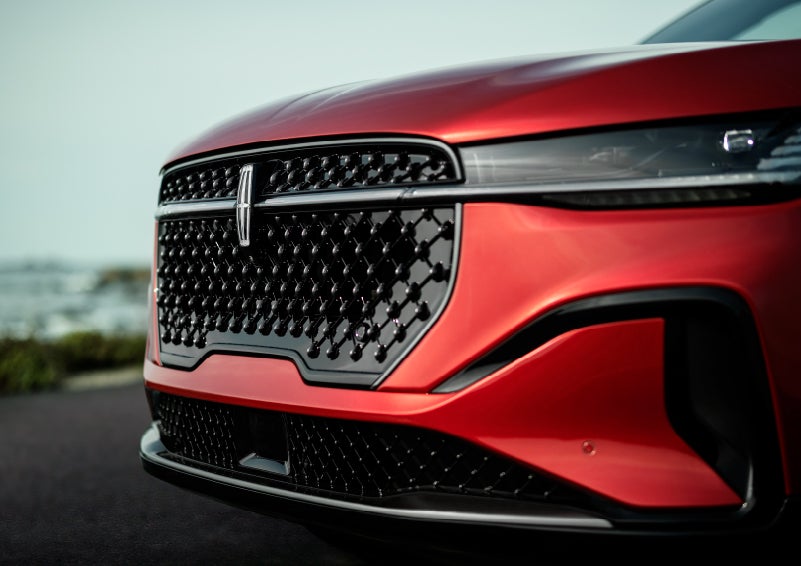 The sleek grille of a 2024 Lincoln Nautilus® SUV with the available Jet Appearance Package makes a bold statement. | Cogswell Lincoln in Russellville AR